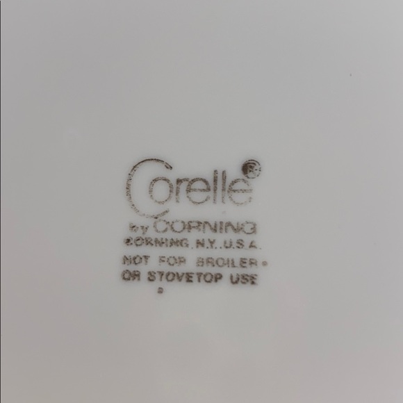 4 Corelle Windflower 9” luncheon Plates - Picture 5 of 9